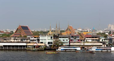 Yaz mevsiminde Bangkok şehri manzarası