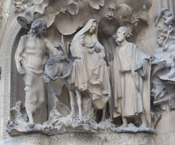 Escultura Uma Estátua Uma Jovem Mulher Uma Cidade Vaticana — Fotografia de Stock