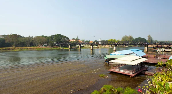 亚洲城市的河流景观 — 图库照片
