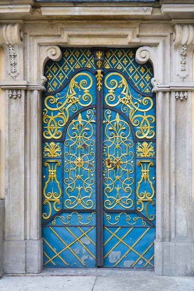 Старі Двері Місті Барцелона — стокове фото