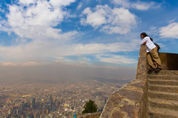 Bogota Colombie Octobre 2015 Des Gens Regardent Smog Dessus Capitale — Photo