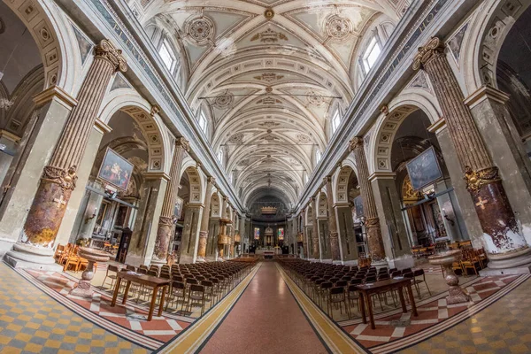 バチカンの聖ジョージ大聖堂の内部です — ストック写真