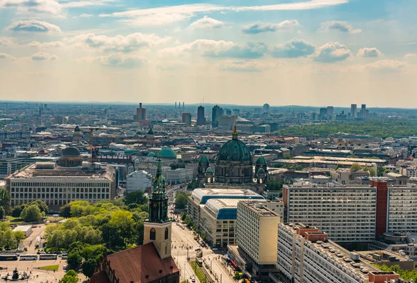 Luftaufnahme Von Berlin Aus Der Höhe Der Stadt Frankfurt Main — Stockfoto