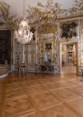 Güzel tarihi binanın içi.