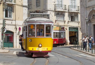 Lizbon, Portekiz 'de sarı tramvay