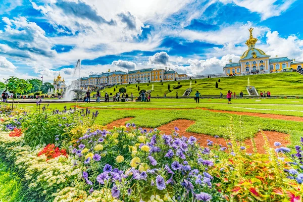 Petersburg Russia August 2018 Grounds Peterhof Palace Unesco World Heritage — Stock Photo, Image