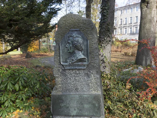 Grabstein Eines Berühmten Mannes Auf Friedhof — Stockfoto