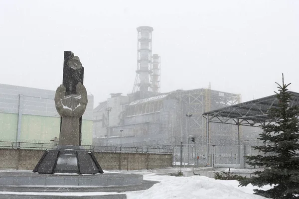 2013年3月15日 ウクライナのチェルノブイリでのチェルノブイリ市の一般的な見解 原子炉4号機が27年前に爆発した後ここで原子力災害が発生しました — ストック写真