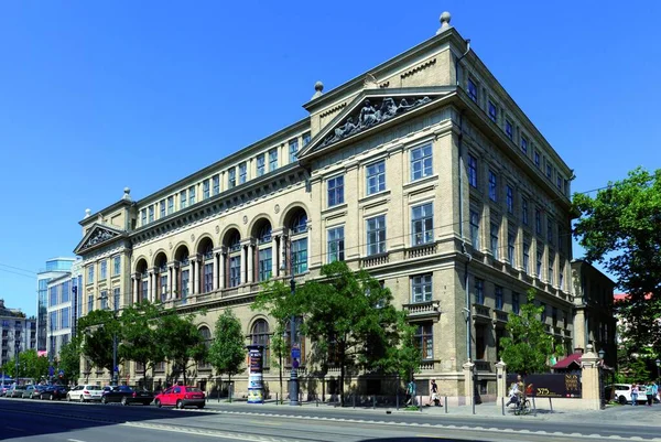 Das Gebäude Der Stadt Madrid — Stockfoto