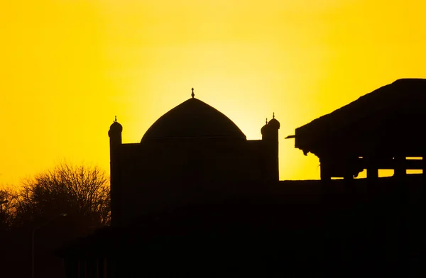 Silhouet Van Moskee Zonsondergang Hemel — Stockfoto