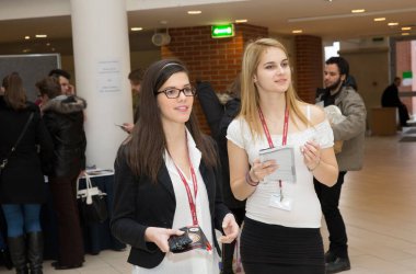 Macaristan 'ın Budapeşte kentindeki ELTE Üniversitesi kayıt başvuruları.