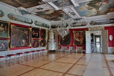 GRAZ, AUSTRIA - 2 Mayıs 2014 'te Graz' da olduğu gibi Eggenberg Sarayı 'nın içi. 1625-1635 yılları arasında inşa edilen saray, Styria 'daki en önemli Barok sarayı kompleksidir..