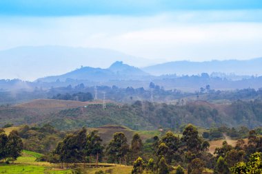 And Dağları, Kolombiya 'da ilginç fırtına bulutları