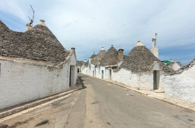 Alberobello, İtalya 'daki Trulli evleri