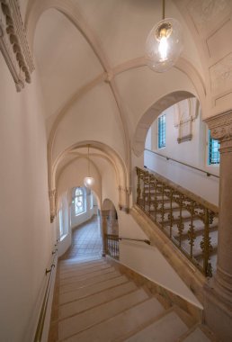 Budapeşte, Macaristan - 12 Haziran 2019: Hyatt Hotel 'in Parizsi Udvar (Parisian Passage) iç mekanı, Haziran 2019' da Macaristan 'ın Budapeşte kentinde açıldı.
