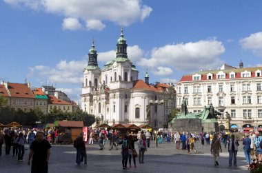 Prag 'daki eski belediye binasının manzarası