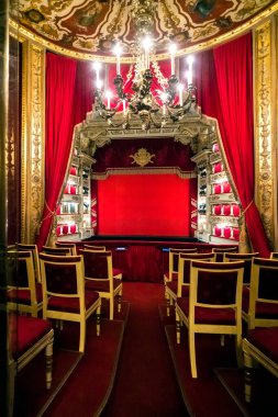 Eski tarihi konser salonunun içi