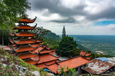 Linh Son Truong Tho pagoda Dağı Ta Cu, Vietnam
