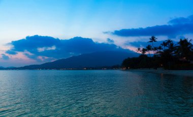 Denizde güzel bir gün batımı