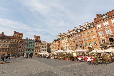 İsveç 'in Stockholm kentindeki eski kasaba meydanının manzarası