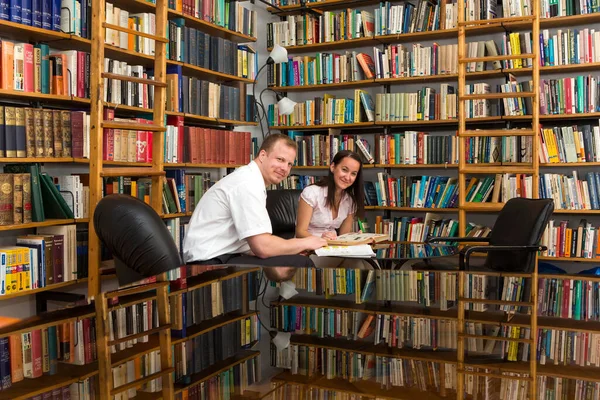 Budapest Hongrie Mai 2013 Étudiants Non Identifiés Bibliothèque Faculté Psychologie — Photo