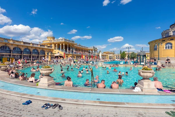 Modern Swimming Pool Budapest Hungary — Stock Photo, Image