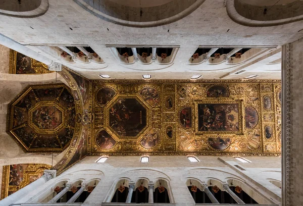Bari Giugno 2017 Interno Della Basilica San Nicola Costruita Tra — Foto Stock