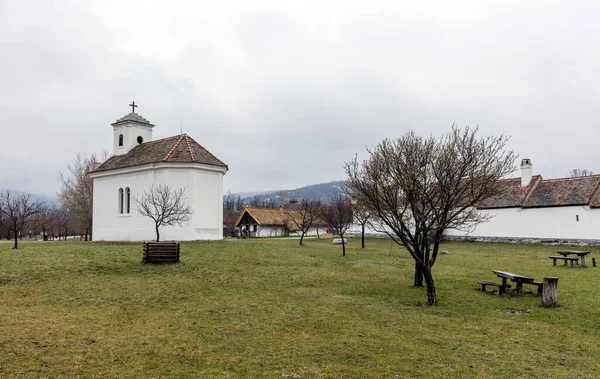 Stary Drewniany Kościół Górach — Zdjęcie stockowe