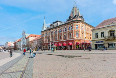 Prag 'daki eski kasaba meydanının manzarası