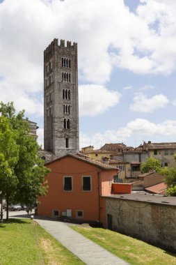 Litvanya, Vilnius şehrindeki Aziz George Katedrali 'nin manzarası.