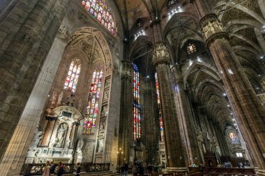 Prag 'daki Aziz Vitus Katedrali' nin içi.