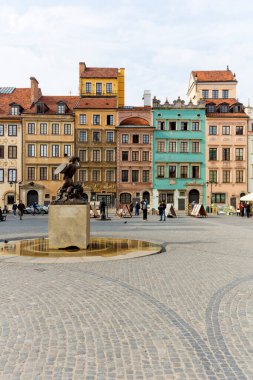 Varşova, Polonya 'daki eski kasaba meydanının manzarası