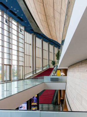 Modern binanın içi