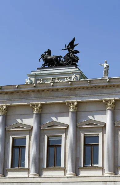 Fachada Del Edificio Ciudad Madrid —  Fotos de Stock