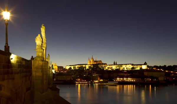 Pohled Karlův Most Praze — Stock fotografie