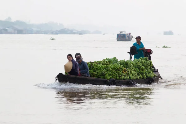 Mensen Boot Rivier — Stockfoto