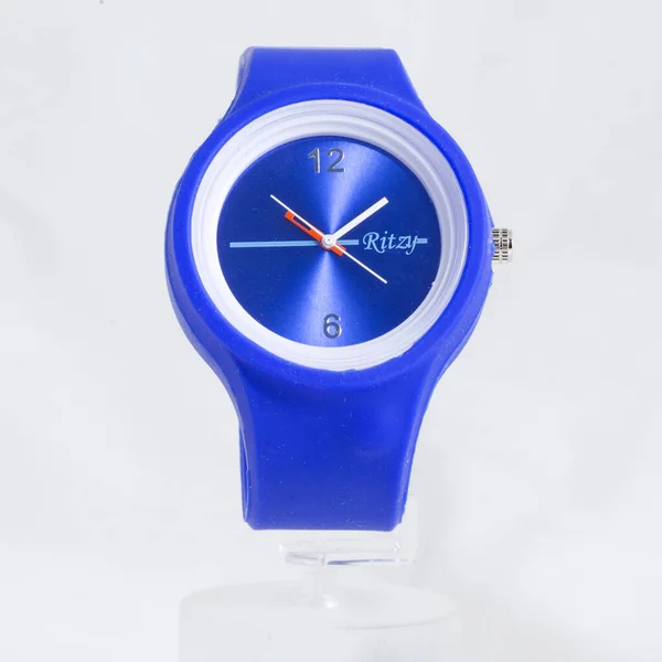 Reloj Azul Con Pequeño Reloj Bolsillo — Foto de Stock