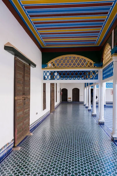 Μουσουλμανικό Τζαμί Στο Μαρακές Μαρόκο — Φωτογραφία Αρχείου