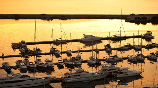 Рибні Човни Порту Барцелона — стокове фото
