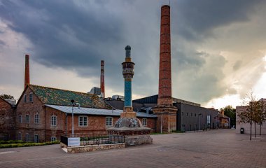 Baca ve fabrikası olan sanayi fabrikası