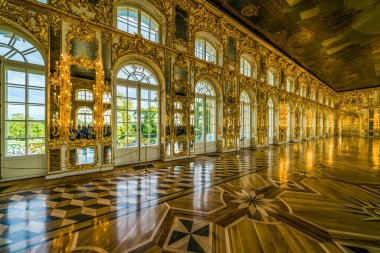 Eski tarihi binanın içi