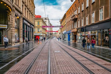 ZAGREB, CROATIA - 23 Eylül 2017: Zagreb 'in merkez meydanı Jelaciç Meydanı