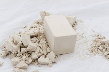 Kutuda beyaz şeker küpleri