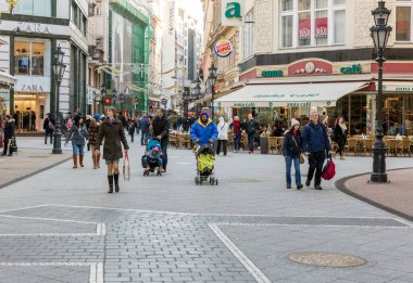 İsveç 'teki Stockholm şehrinin sokak manzarası