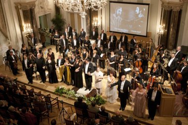 BUDAPEST, HUNGARY - 18 Eylül 2011 'de Macaristan' ın Budapeşte kentinde, ElTE Üniversitesi 'nin sahnesinde Macar Devlet Operası' nda konser.