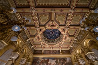 Eski tarihi binanın içi