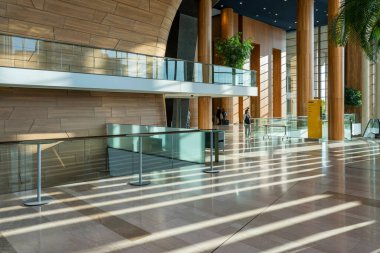 BUDAPEST, HUNGARY - 20 Mayıs 2018: Çağdaş Sanat Sarayı 'nın (MUPA) içi. MUPA, Budapeşte 'nin en popüler müzik salonu ve kültür merkezidir.