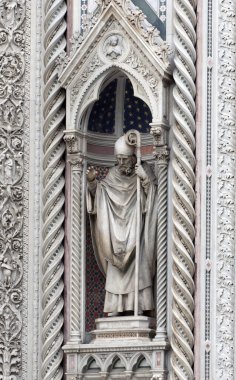 Floransa, İtalya 'daki ünlü Santa Maria del Fiore Katedrali' nin heykeli.