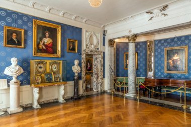 Eski lüks evdeki müze