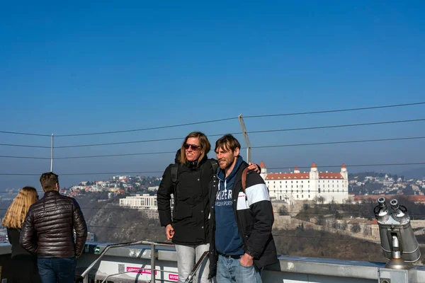 Gente Balcón Del Fondo Ciudad Europea — Foto de Stock